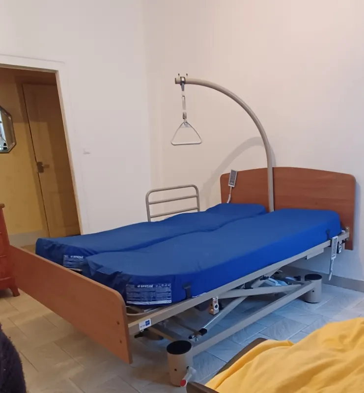 Lit médicalisé 160cm double sommier