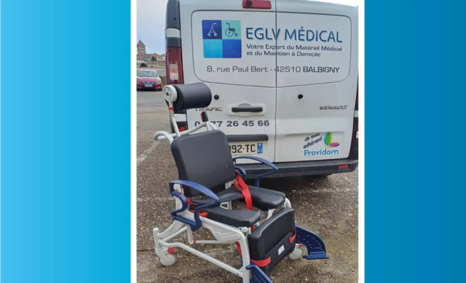 Vente de Fauteuil de douche inclinable